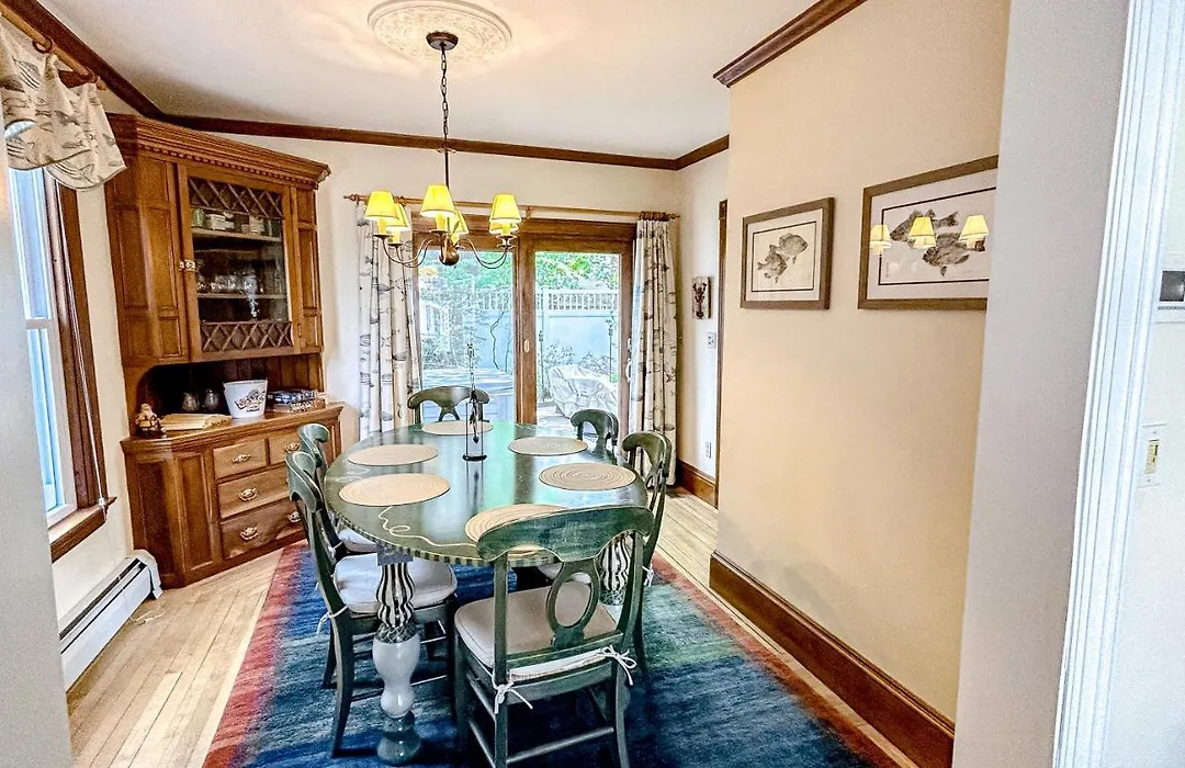 Cottage On Limerock-1