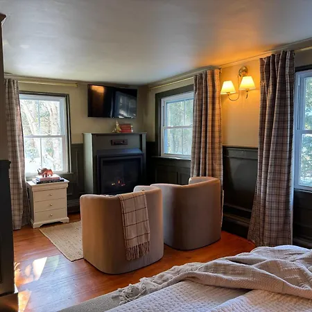 Hideaway Inn Maine-2