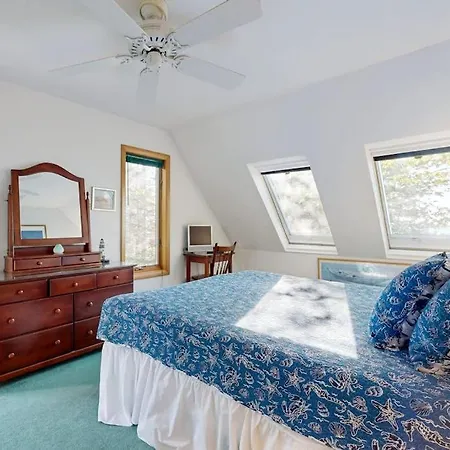 Oceanfront Home With Water Views - Central Ac, Washer/Dryer & Beach Access-2